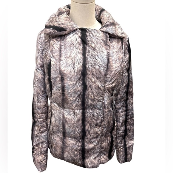 MM6 MAISON MARTIN MARGIELA Silver Fox Fur Print Puffer Jacket in Sz 38 - Picture 3 of 8